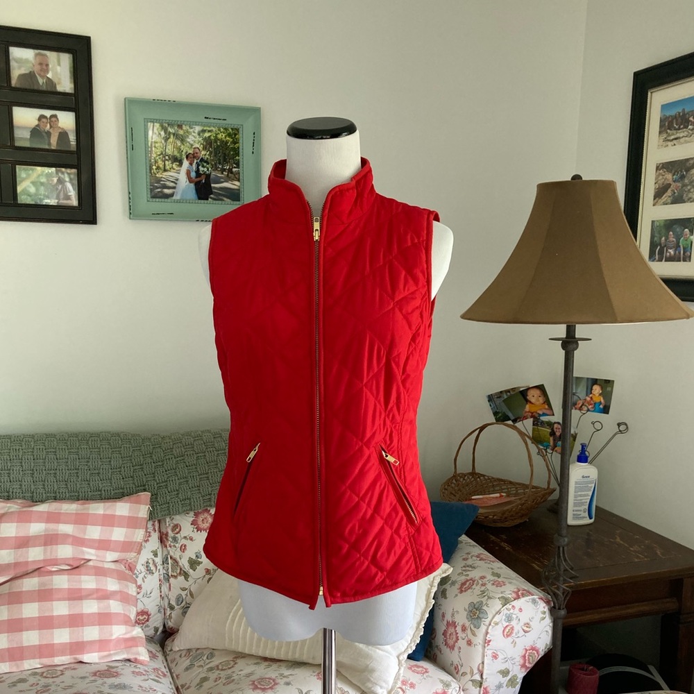 Crown & Ivy Red Puffer Vest, Size Petite Small